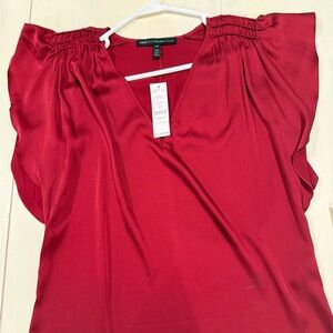 WHBM NWT Flutter Sleeve Vneck Top